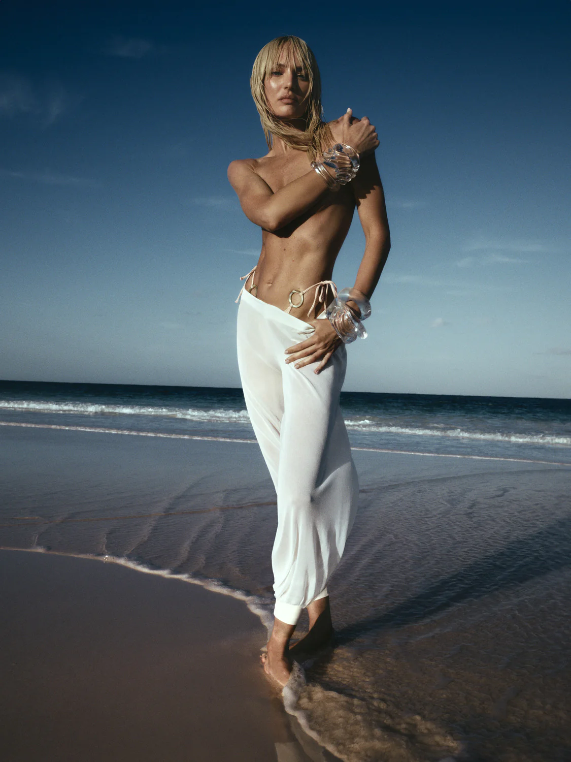 goa top in white - Image 3